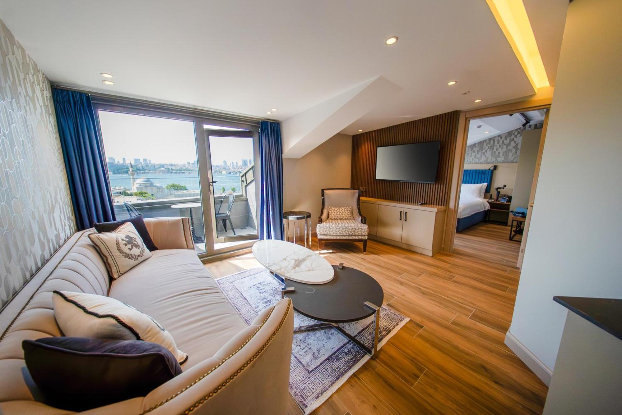 The Palm Bosphorus Hotel Istanbul Exterior photo